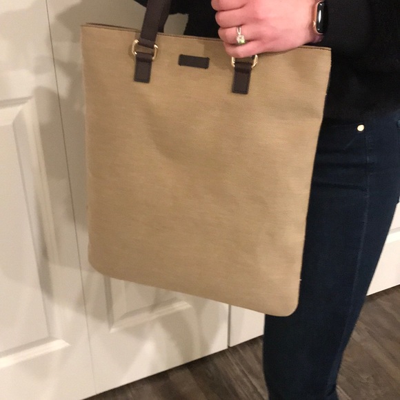 Gucci Handbags - Gucci top handles tote bag